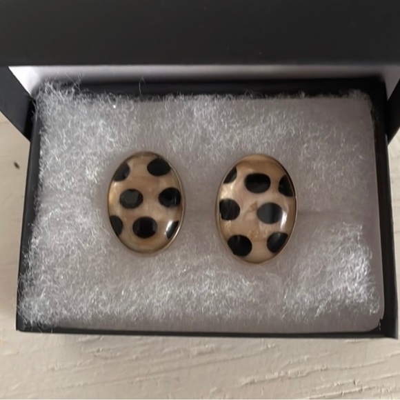 1954-1960s gold tone oval shaped almond Mother-of-Pearl/onyx cuff links - Picture 3 of 13